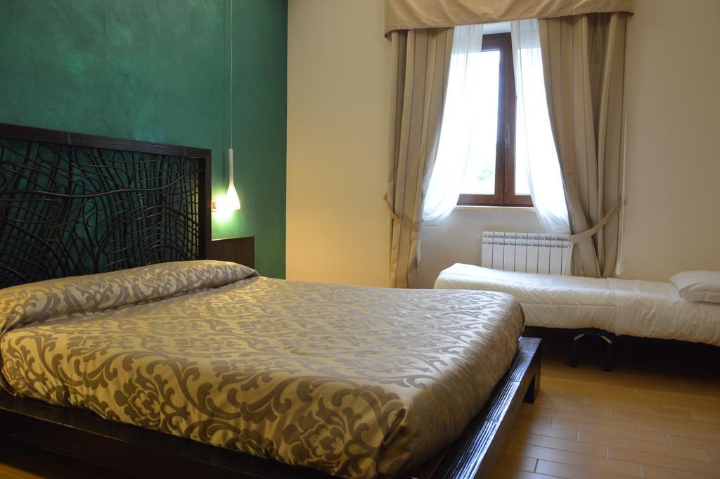Agriturismo Il Falco Велетри Стая снимка